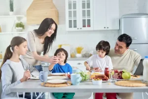 8 Ways to Bring Families Together in Caring Scenarios