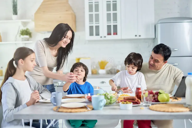 8 Ways to Bring Families Together in Caring Scenarios