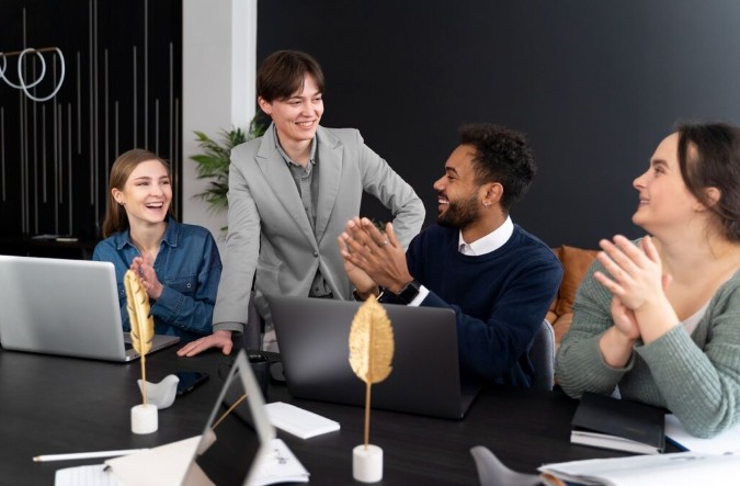 Building a Workplace Culture of Recognition: 8 Best Practices